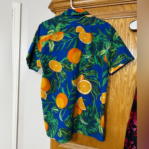 Men’s Hawaiian/Beach Button Down Shirt - Picture 2 of 4
